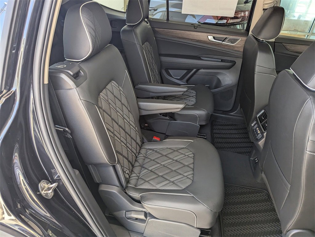 New 2025 Volkswagen Atlas SEL Premium R-Line image 36