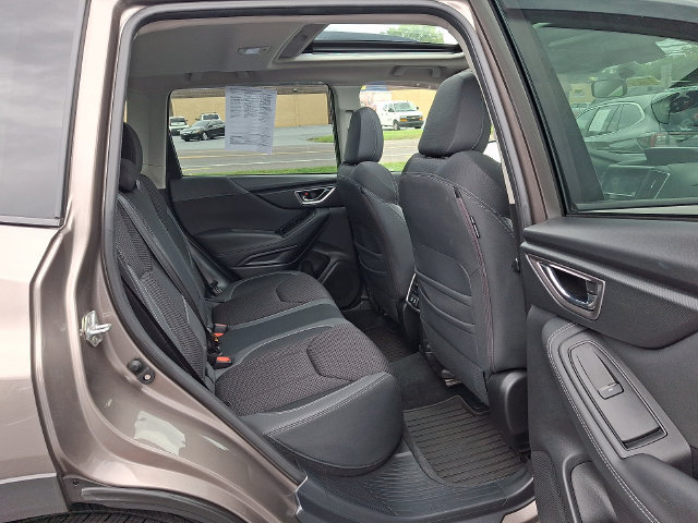 Certified 2022 Subaru Forester Premium AWD/4WD image 47