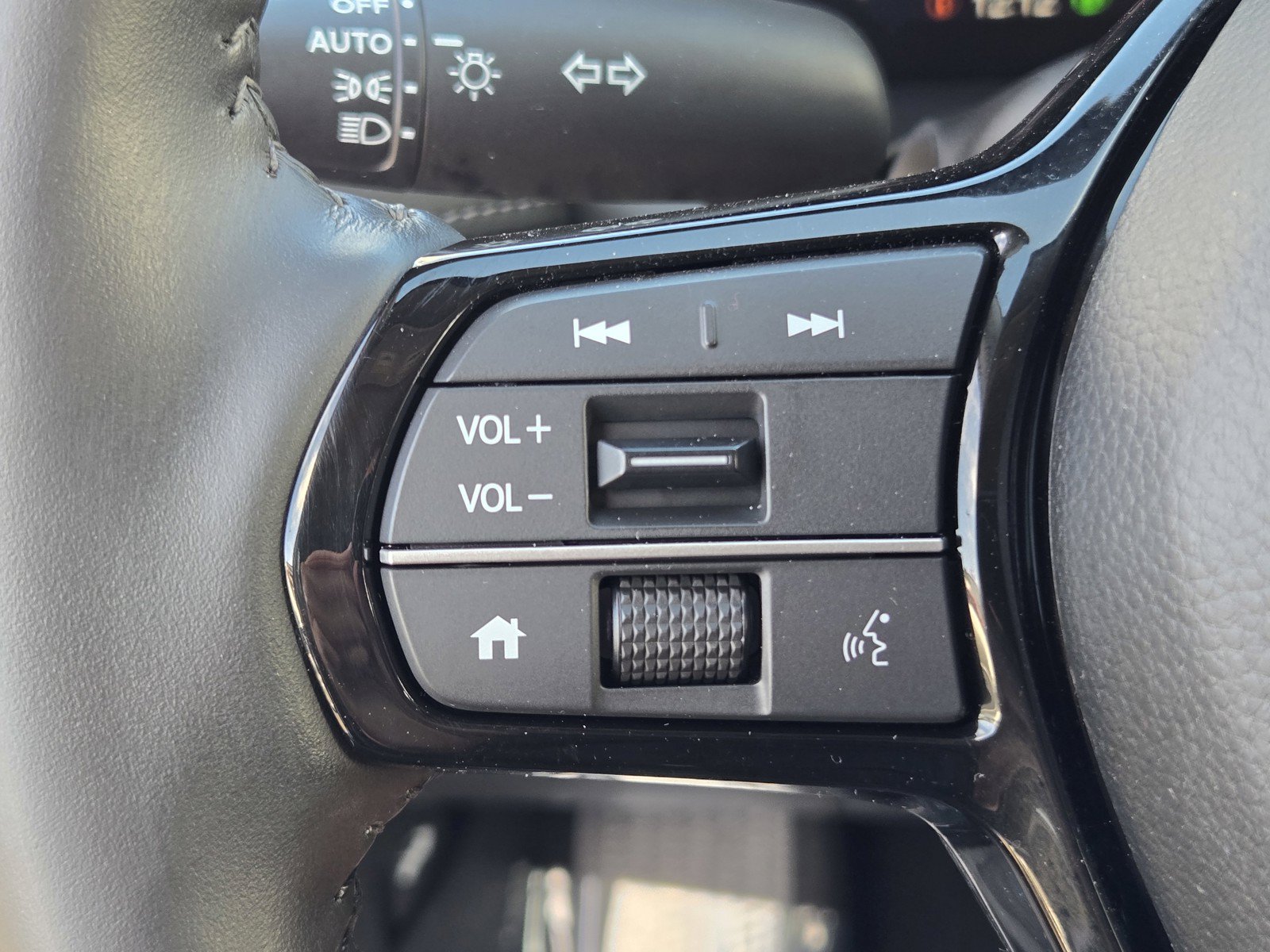 Used 2024 Honda HR-V EX-L image 24
