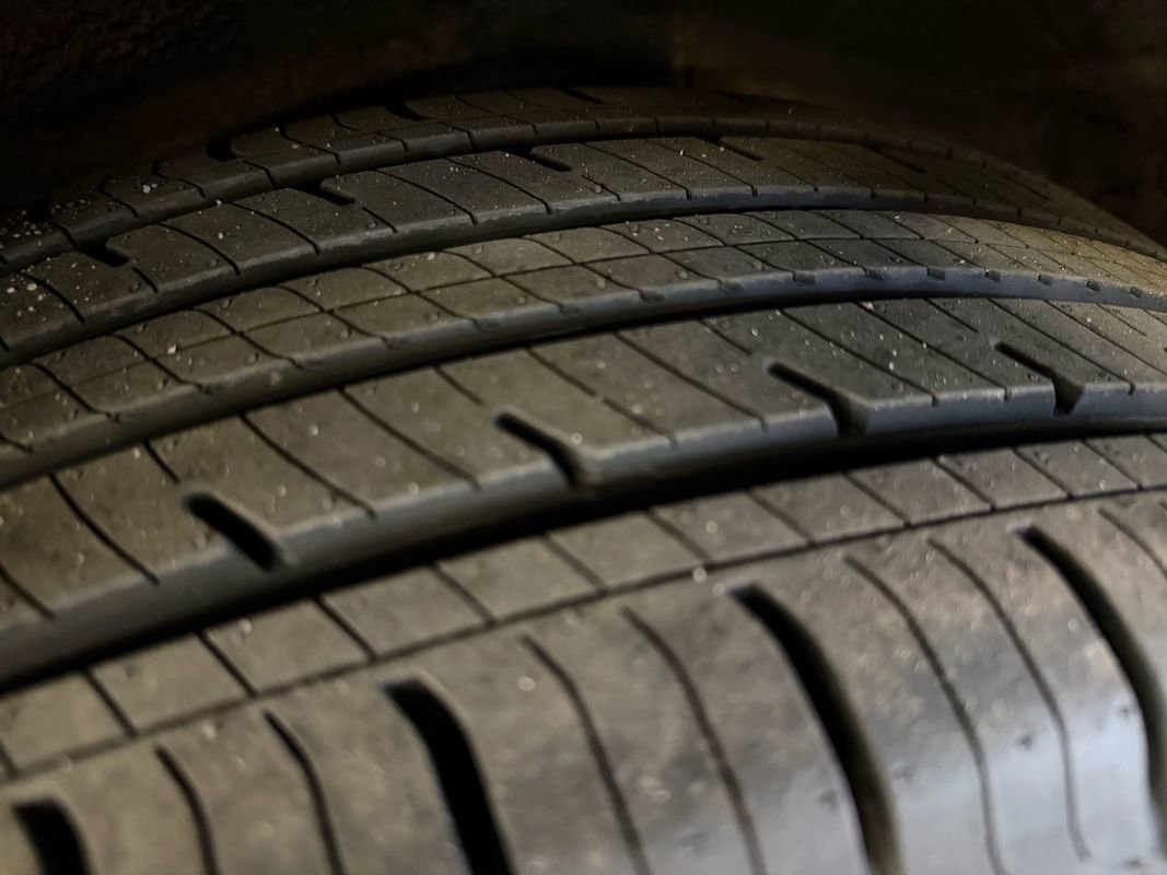 Used 2015 Toyota RAV4 XLE image 28