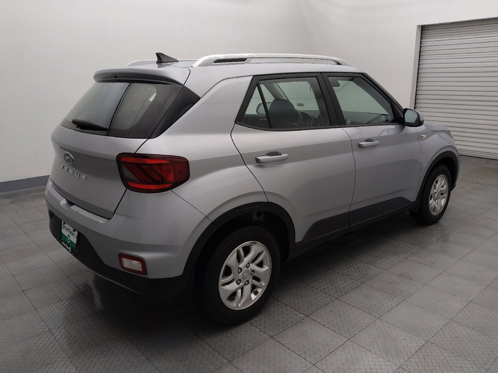 Used 2020 Hyundai Venue SEL image 9
