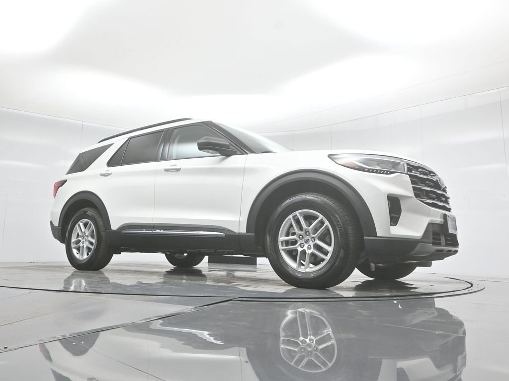 New 2025 Ford Explorer Active w/ Active Comfort Package image 46