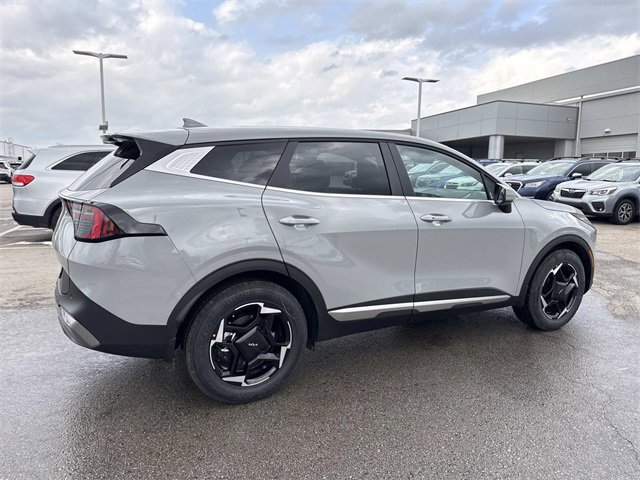 New 2026 Kia Sportage EX image 2
