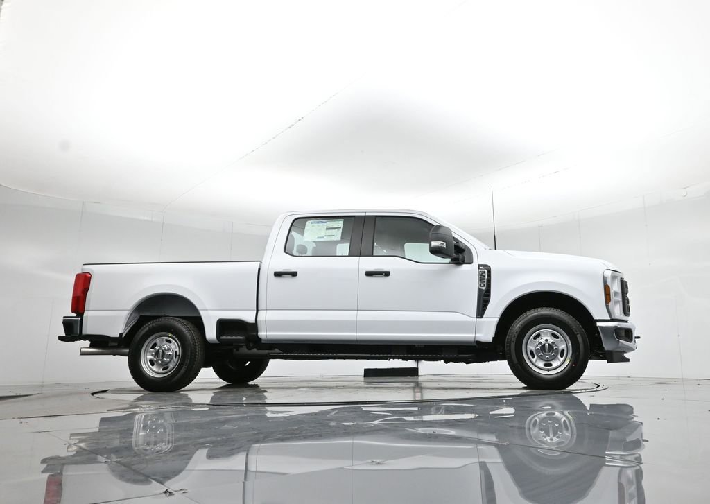 New 2026 Ford F250 XL w/ XL Chrome Package image 31