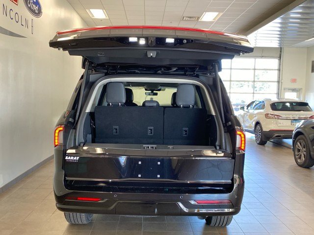 New 2027 Lincoln Navigator Reserve AWD/4WD image 7