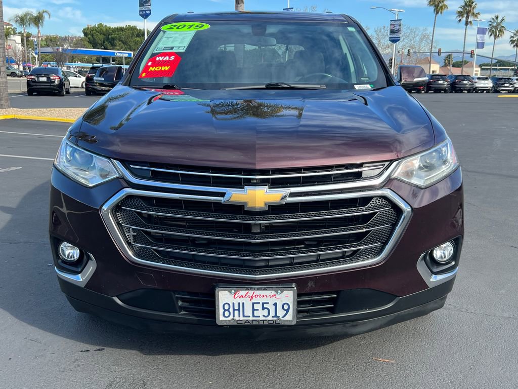 Used 2019 Chevrolet Traverse LT image 2
