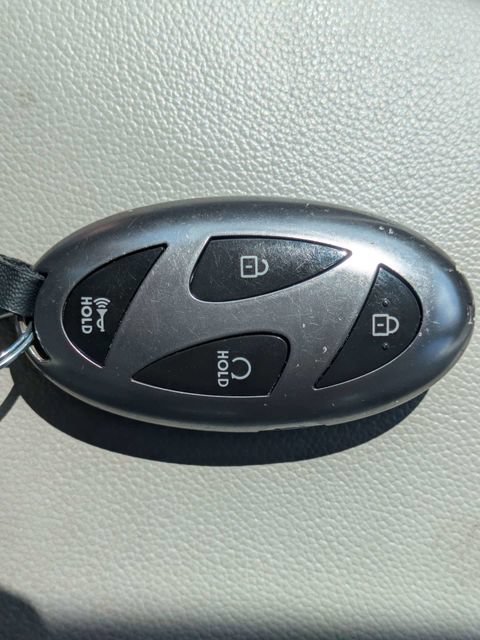 Used 2024 Hyundai Elantra Limited FWD image 33