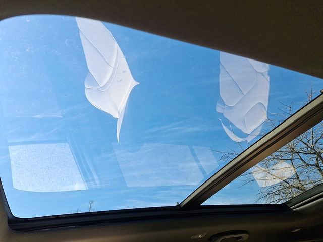 Used 2022 Jeep Grand Cherokee Limited 4xe w/ Luxury Tech Group II image 16