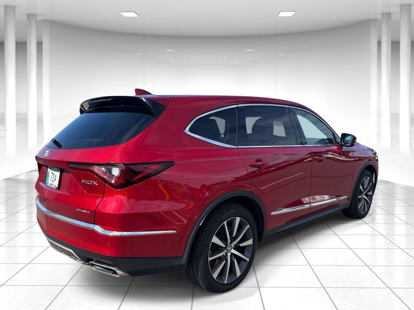 Used 2025 Acura MDX w/ Technology Package AWD/4WD image 4