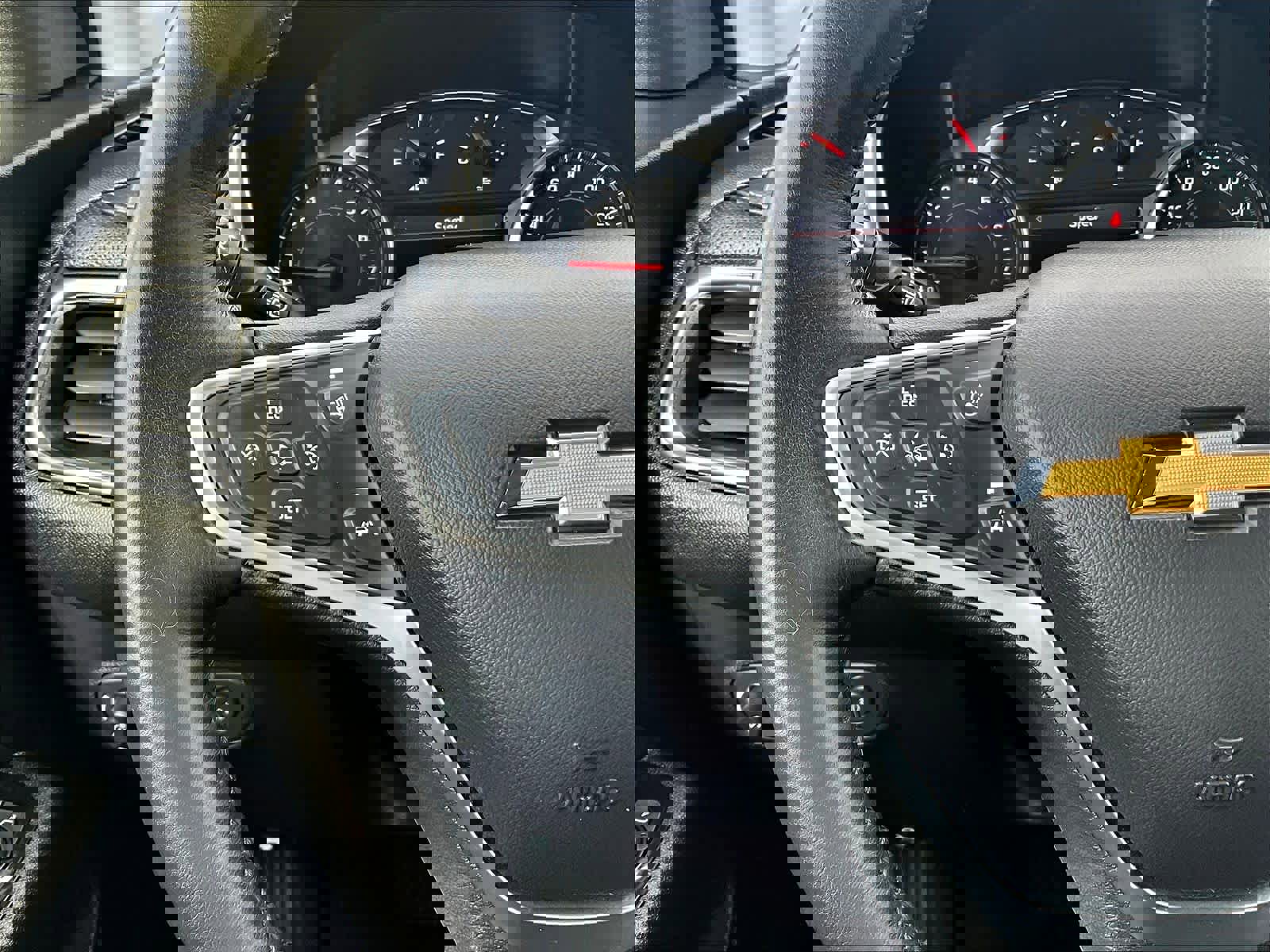 Used 2022 Chevrolet Equinox Premier image 23