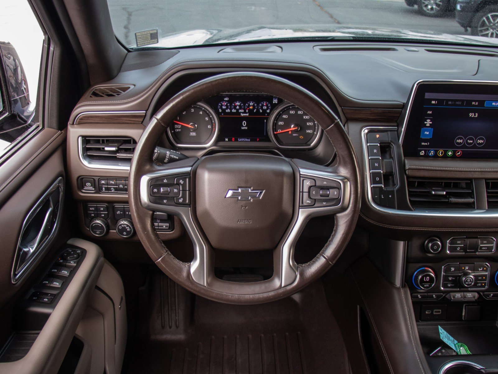 Used 2021 Chevrolet Tahoe Z71 w/ Z71 Off-Road Package image 12