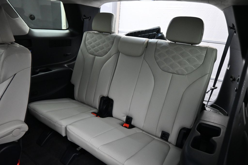 Used 2021 Hyundai Palisade Calligraphy FWD image 21