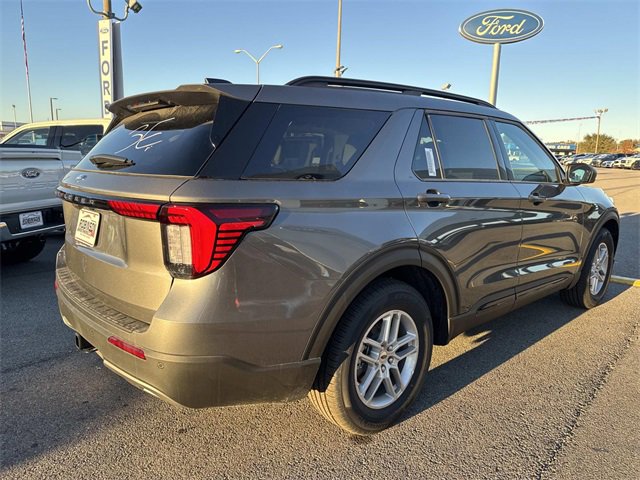 New 2026 Ford Explorer Active w/ Active Comfort Package image 5