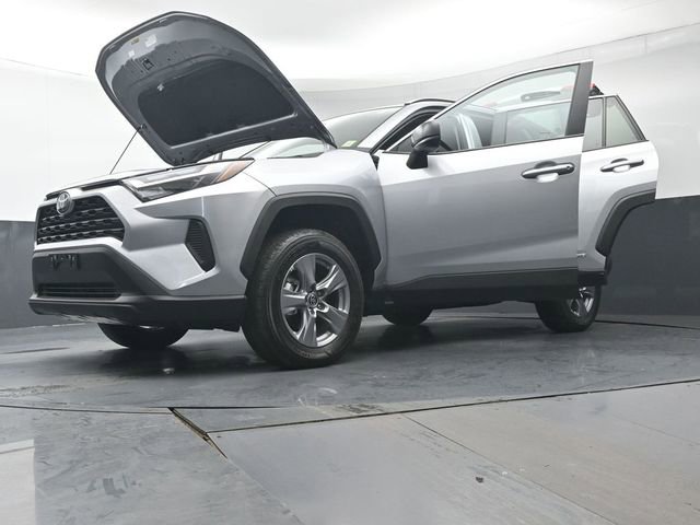 Certified 2025 Toyota RAV4 LE AWD/4WD image 41