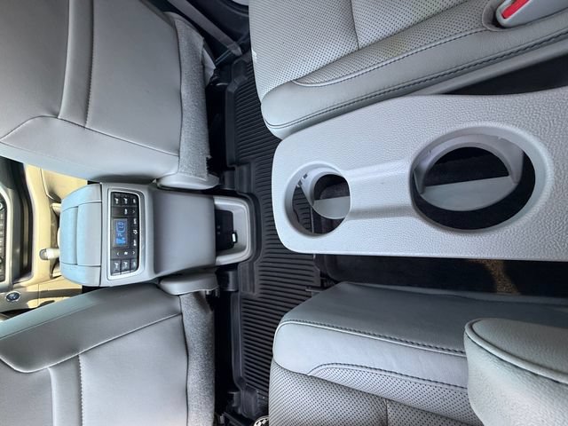 Used 2019 Toyota Highlander Limited Platinum AWD/4WD image 24