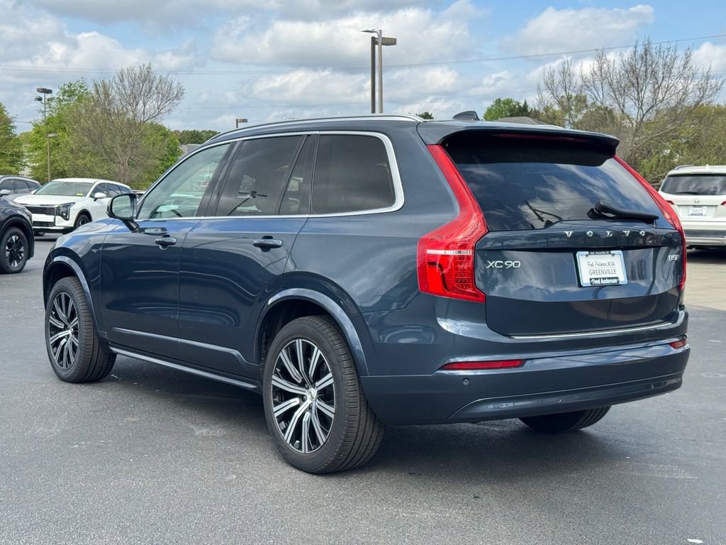 Used 2023 Volvo XC90 B5 Core w/ Protection Package Premier image 5