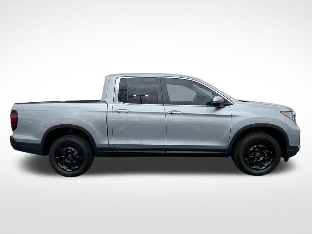 Used 2025 Honda Ridgeline RTL+ image 7