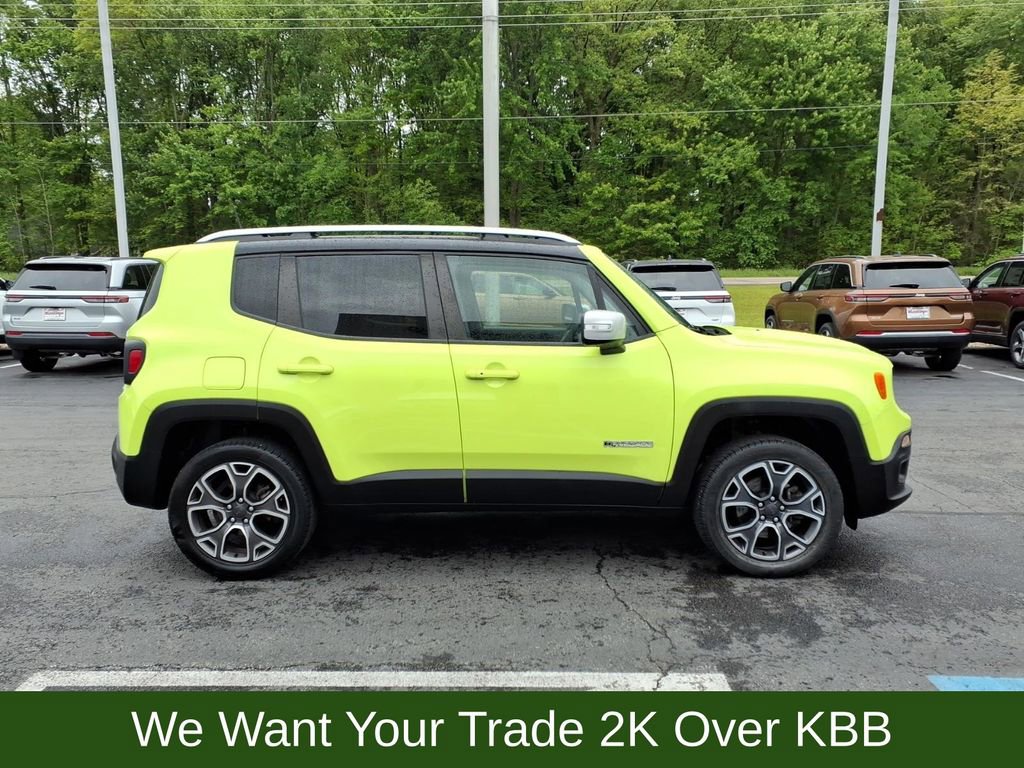 Used 2018 Jeep Renegade Limited w/ UConnect 8.4 Nav Group AWD/4WD image 5