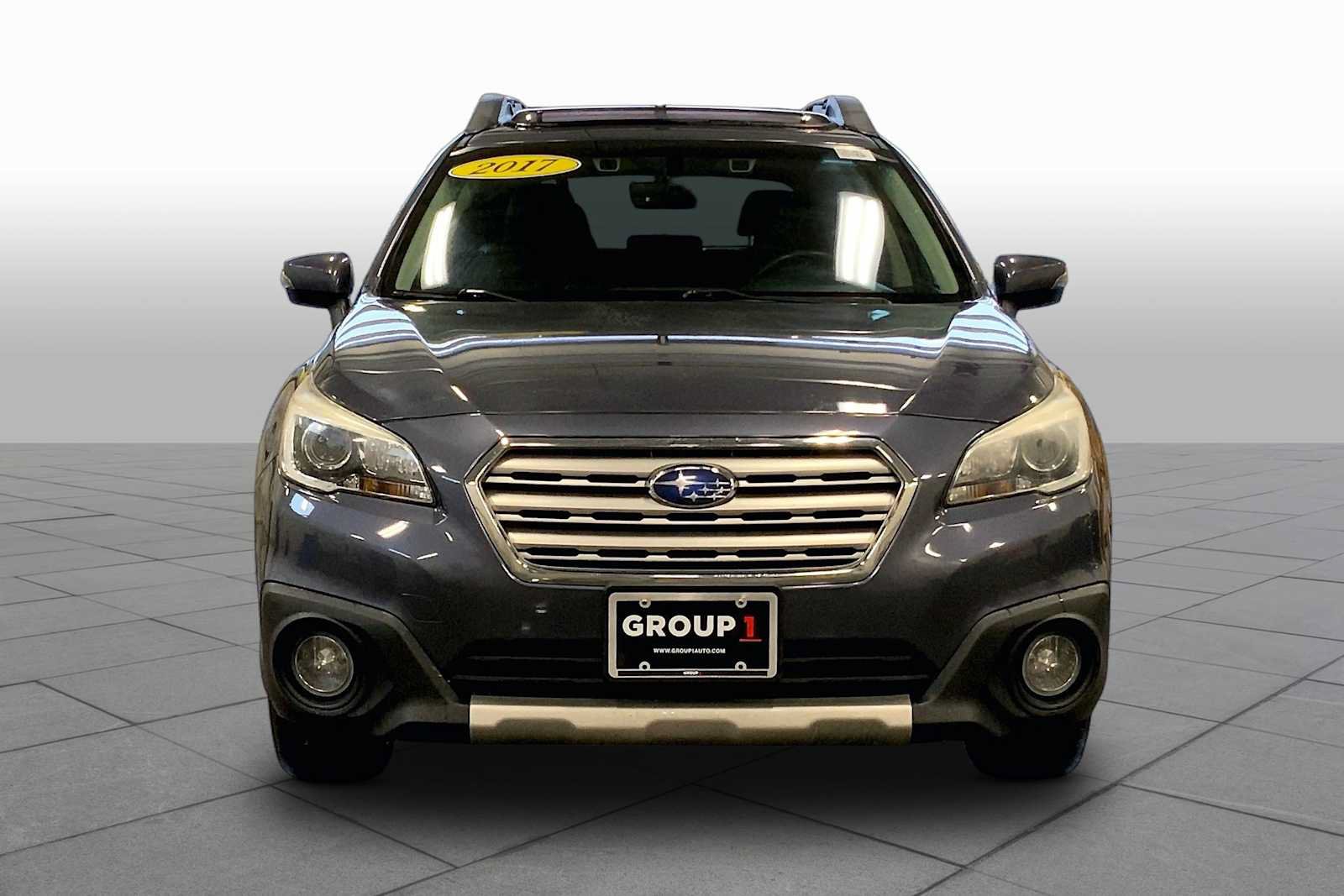 Used 2017 Subaru Outback 3.6R Limited AWD/4WD image 4