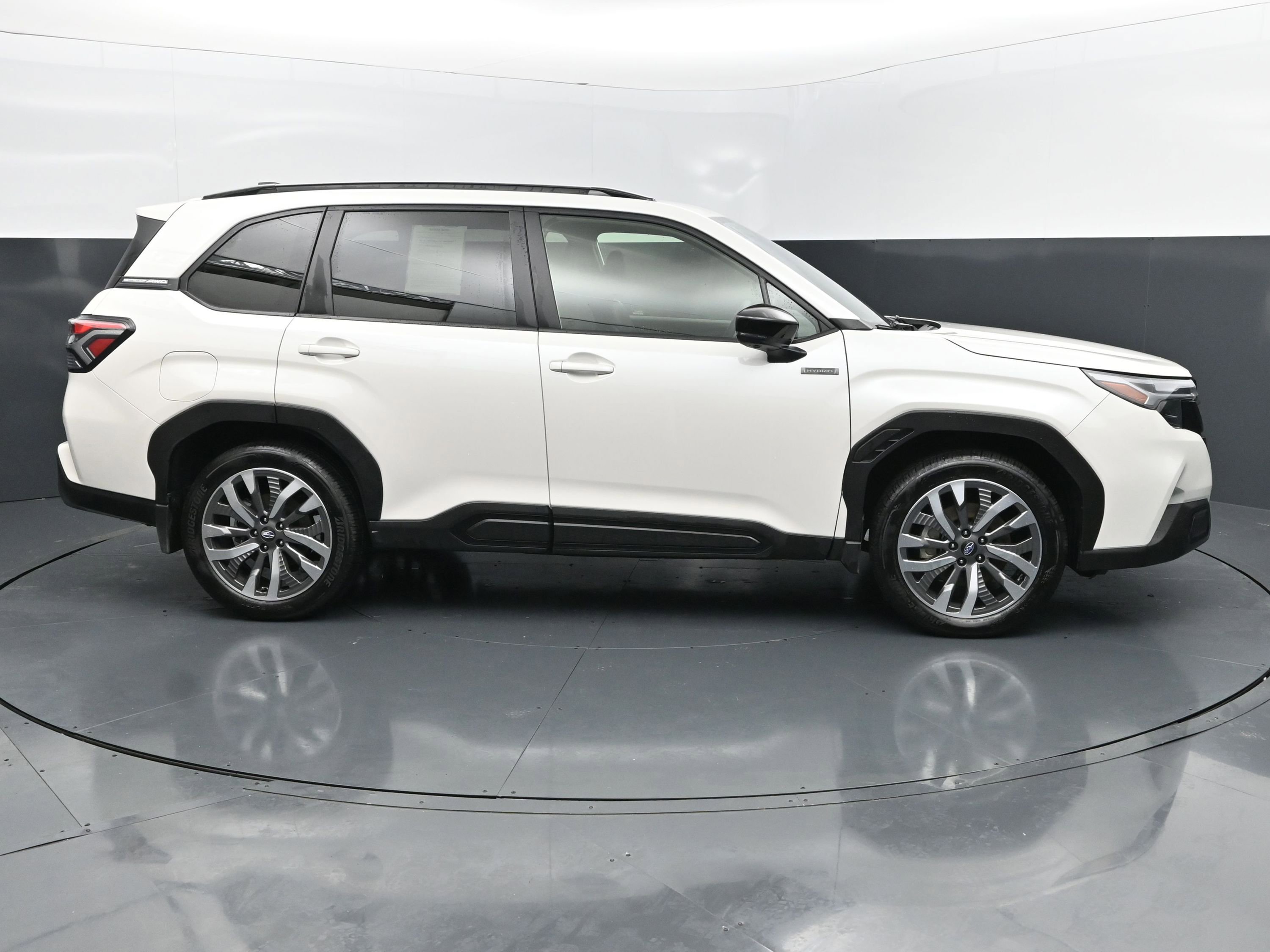 Used 2025 Subaru Forester Touring w/ Touring Package AWD/4WD image 6