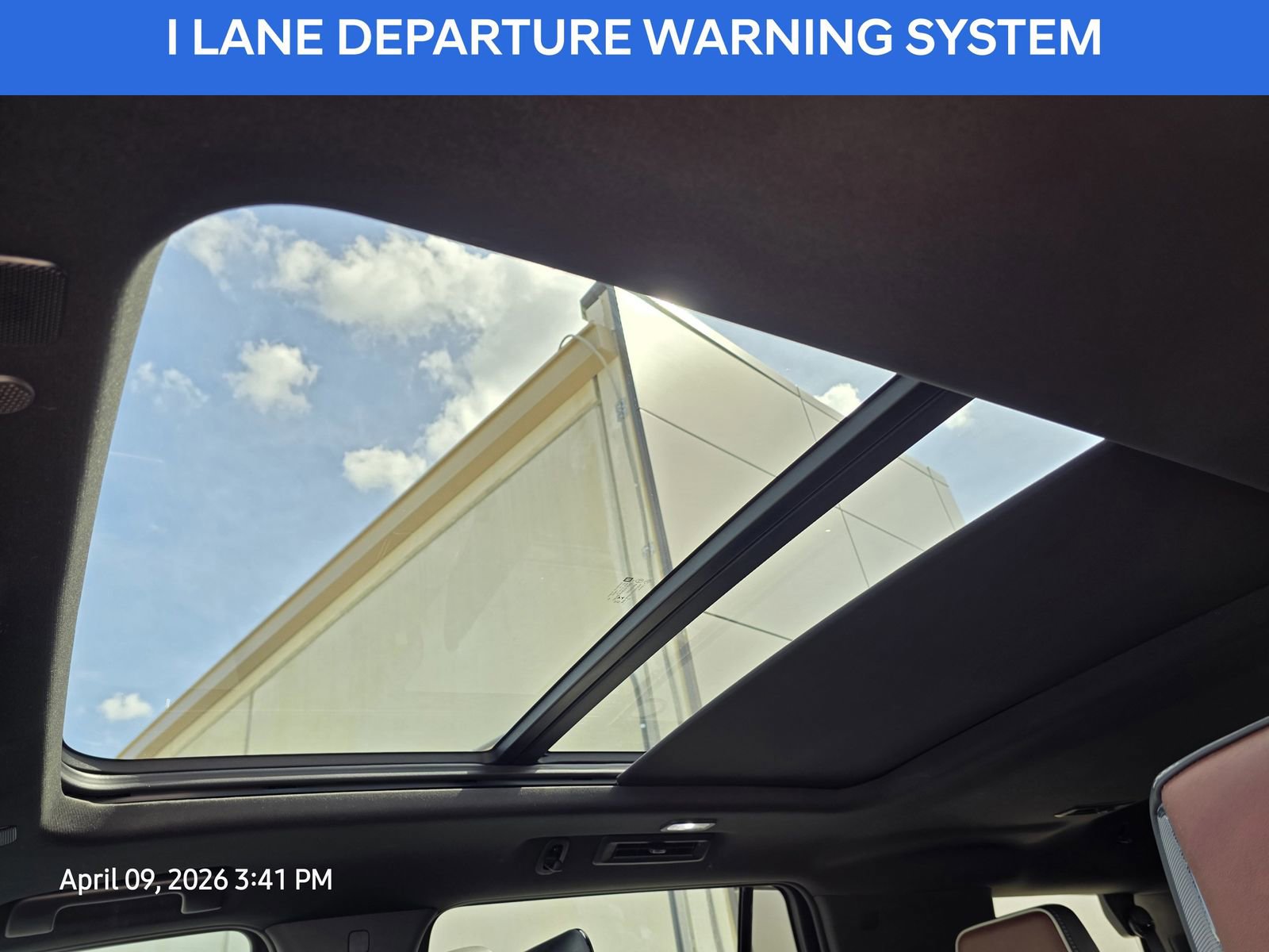 Used 2023 GMC Yukon Denali Ultimate image 25