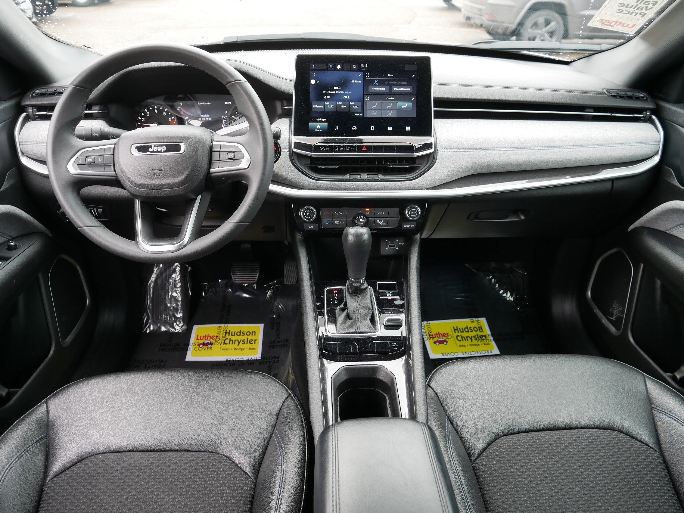 Certified 2024 Jeep Compass Latitude image 10