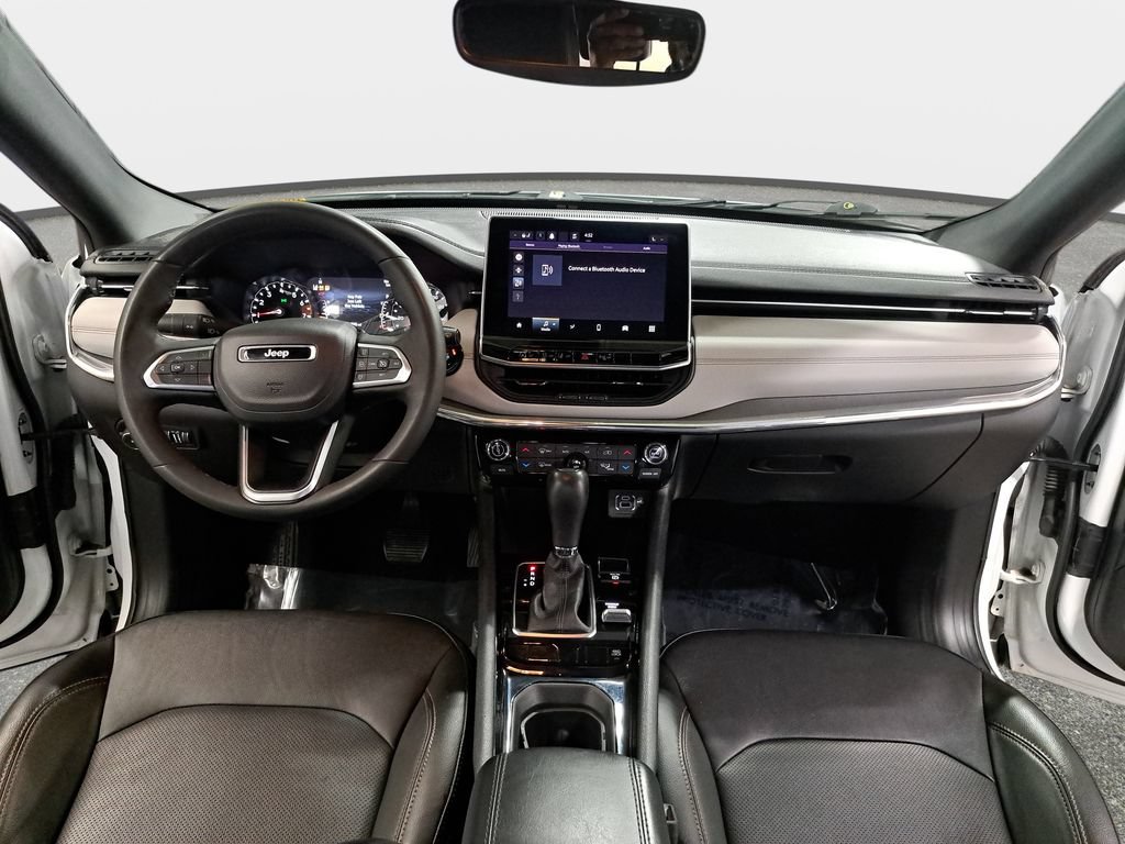 Certified 2023 Jeep Compass Limited AWD/4WD image 11