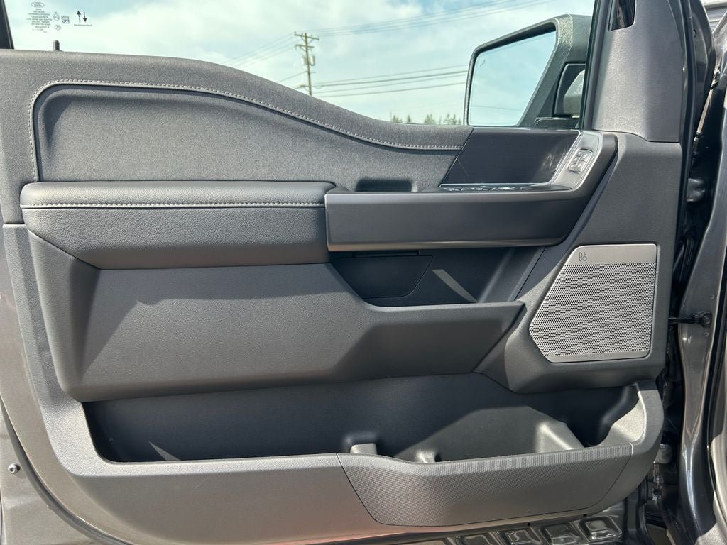 Used 2025 Ford F150 Lariat w/ Bed Utility Package AWD/4WD image 20