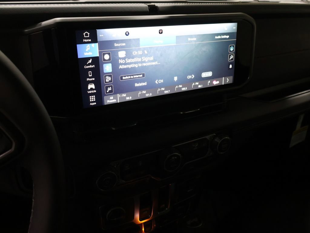 New 2026 Jeep Wrangler Rubicon AWD/4WD image 20