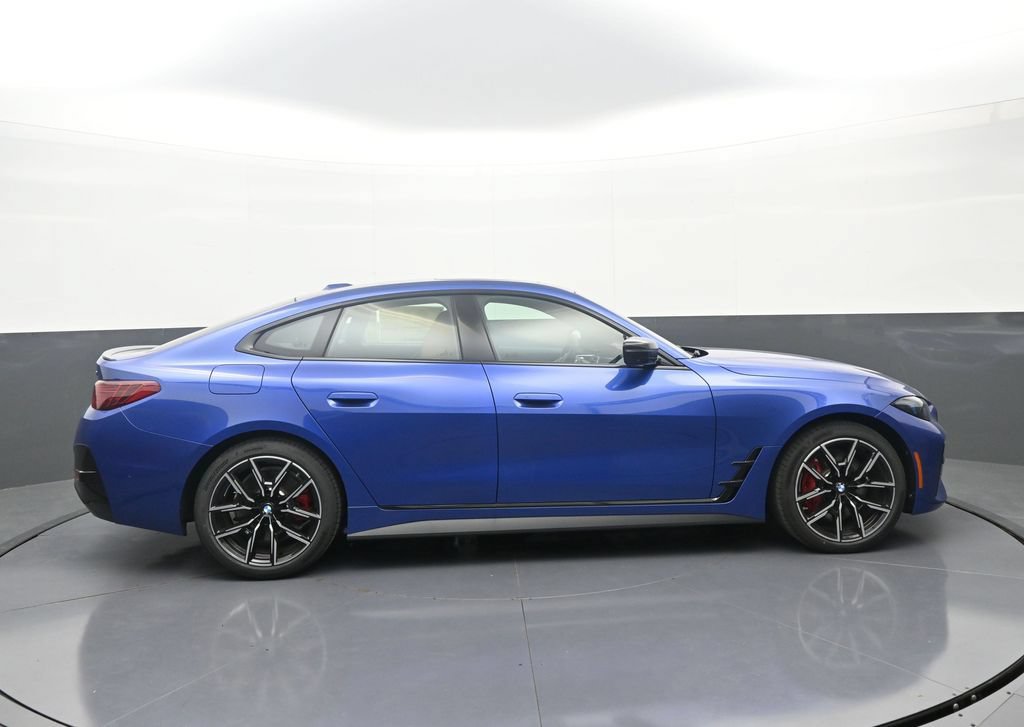 New 2026 BMW 430i xDrive w/ M Sport Package AWD/4WD image 8