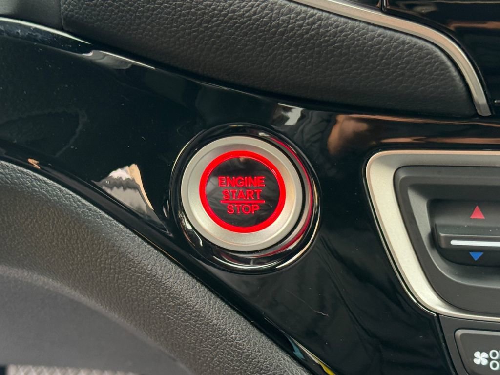 Used 2021 Honda Pilot Touring image 21