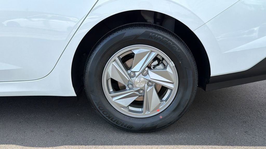 New 2026 Hyundai Elantra SE image 19