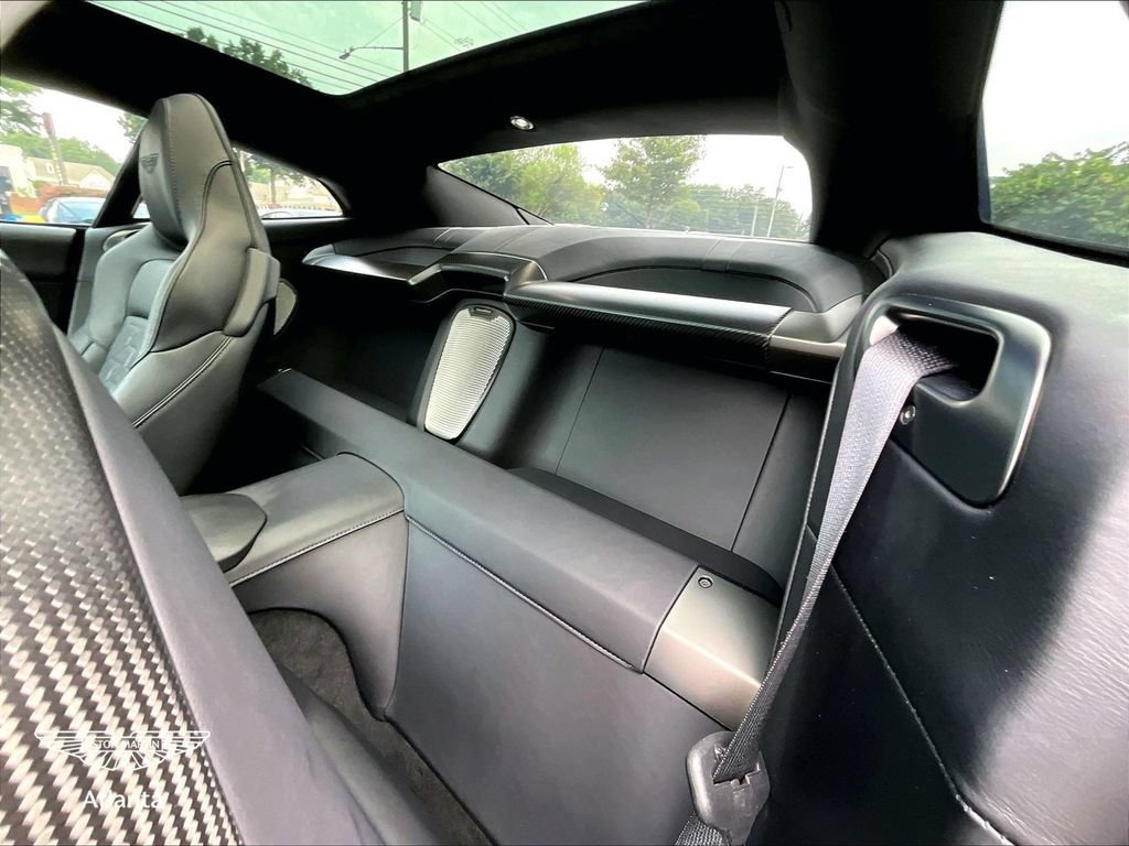Used 2025 Aston Martin Vanquish RWD image 21