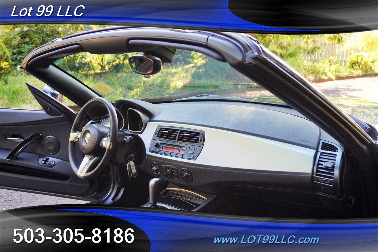 Used 2008 BMW Z4 3.0i RWD image 15