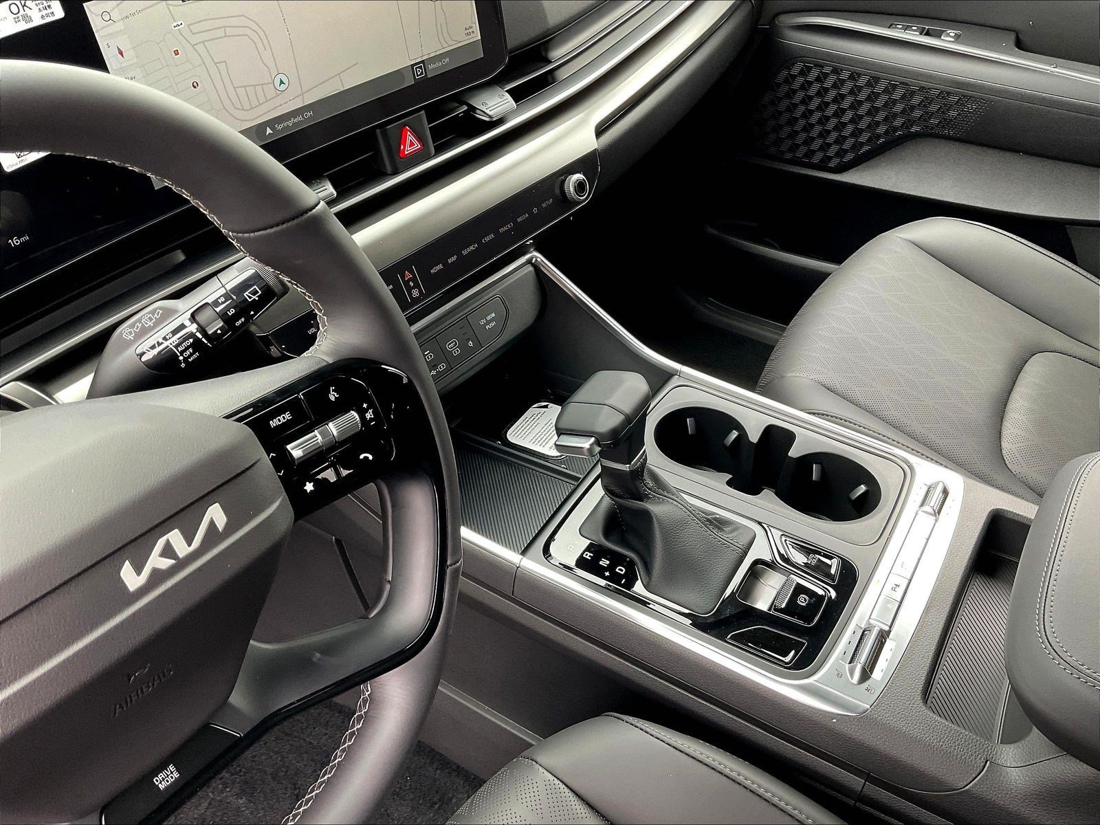 New 2027 Kia Carnival SX FWD image 12