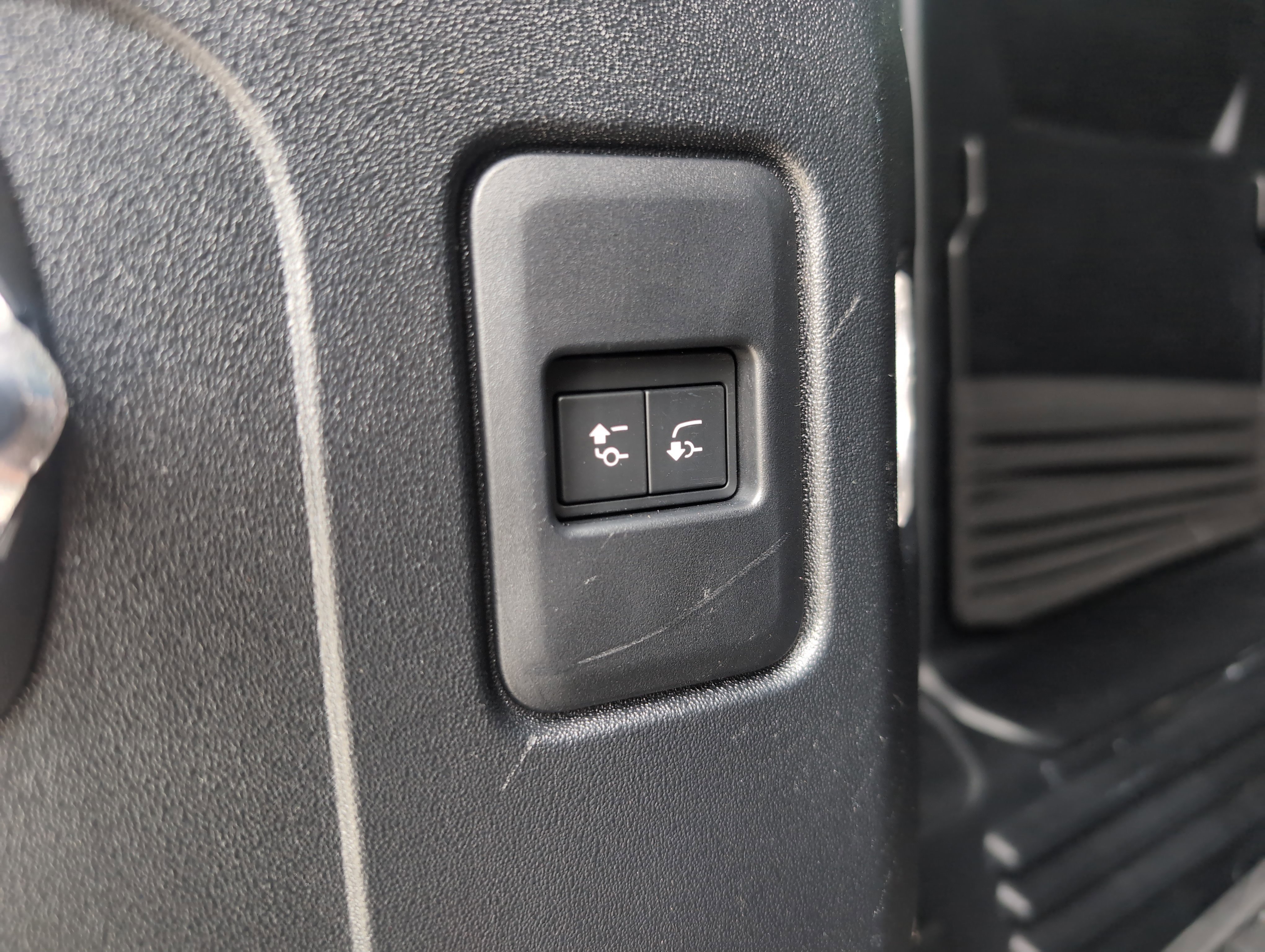 Used 2023 Land Rover Defender 110 X AWD/4WD image 37