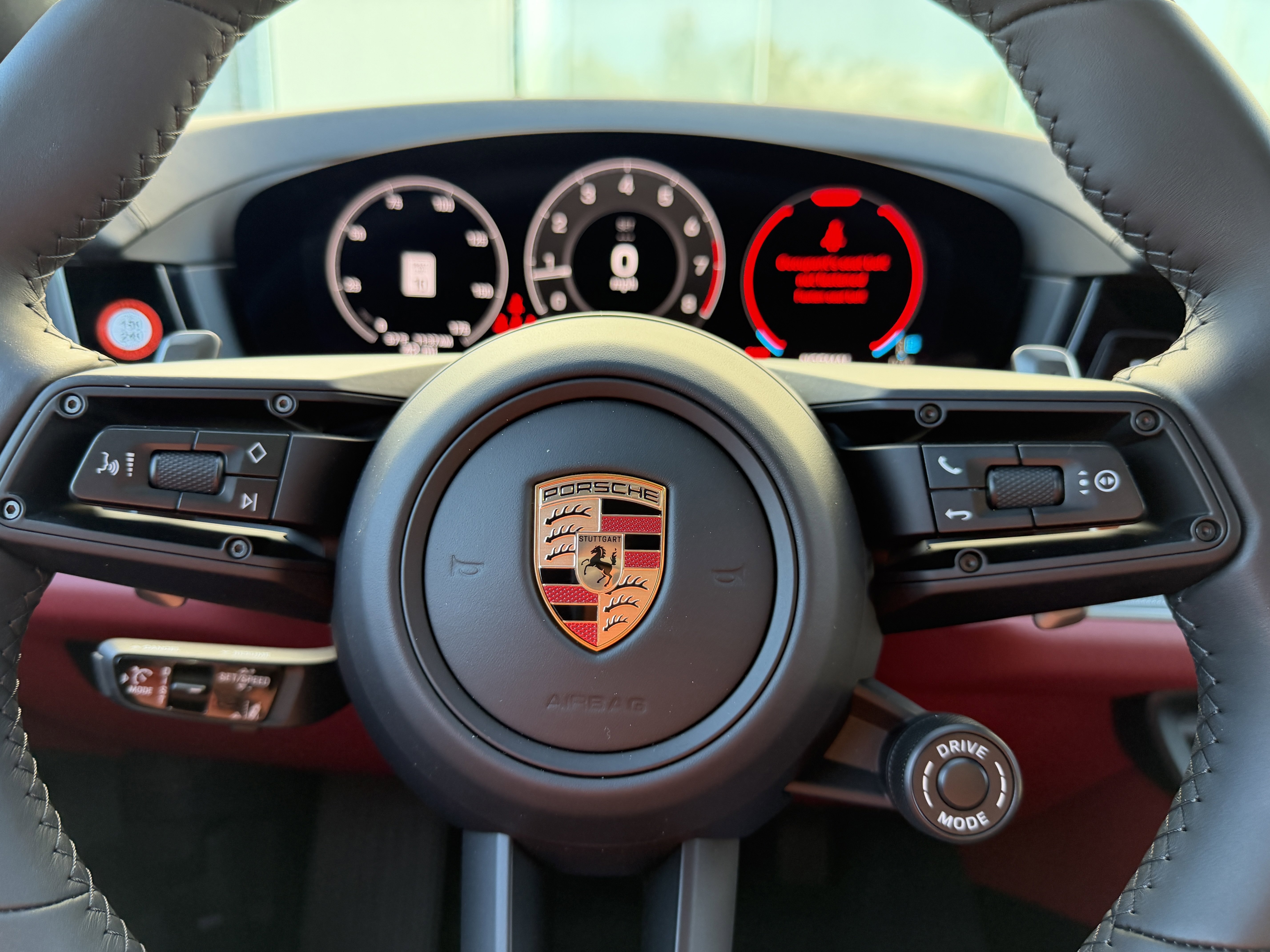 New 2026 Porsche Cayenne Coupe image 38