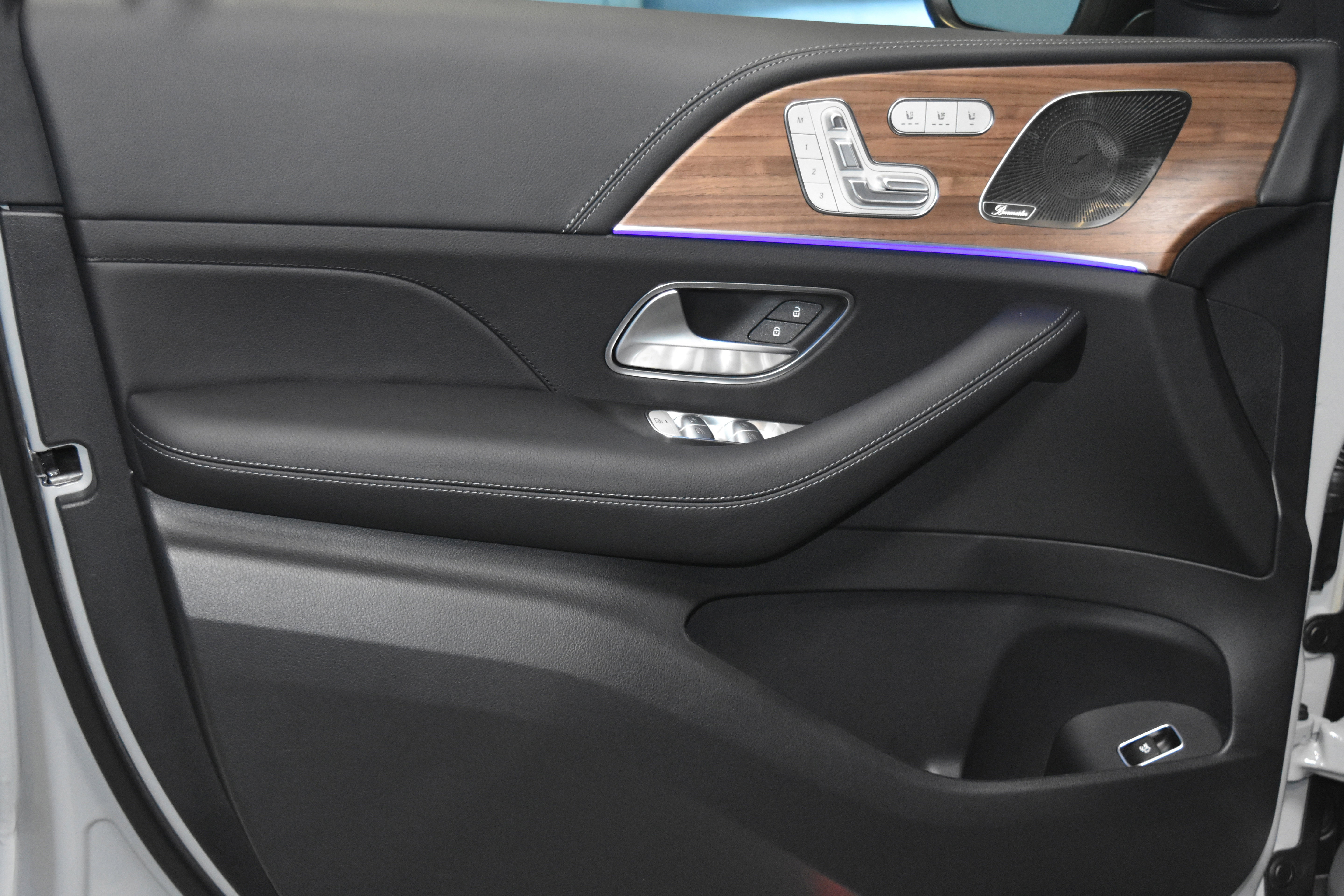 New 2026 Mercedes-Benz GLE 450 4MATIC image 3