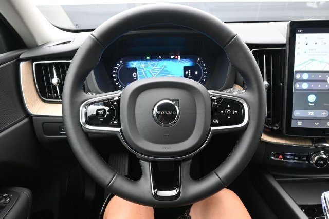 New 2027 Volvo XC60 B5 Core AWD/4WD image 22