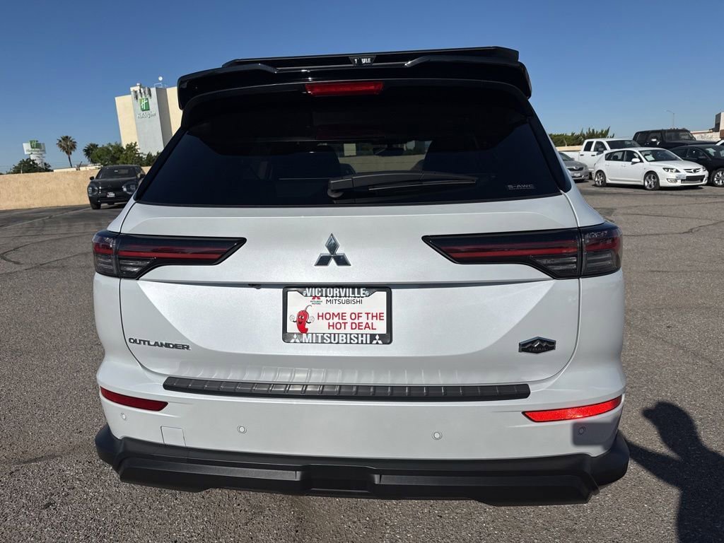 New 2026 Mitsubishi Outlander AWD image 6