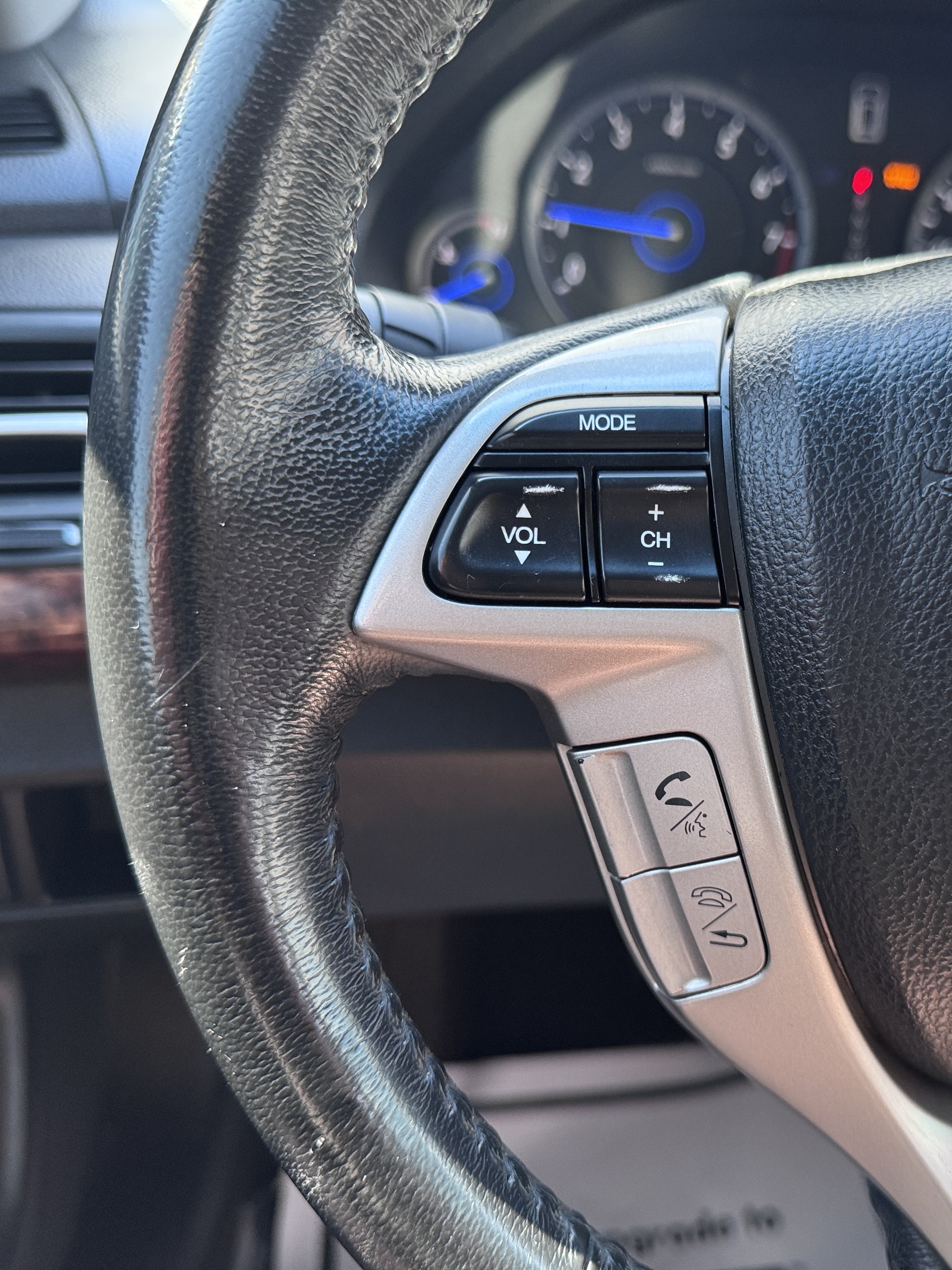 Used 2010 Honda Crosstour EX-L image 18