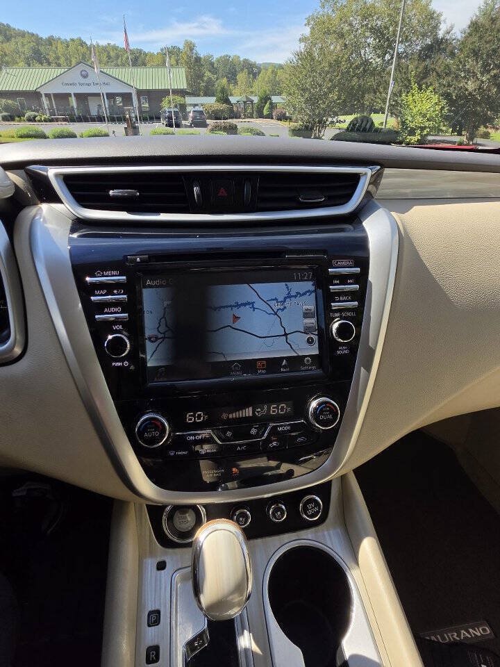 Used 2015 Nissan Murano Platinum w/ Platinum Technology Package FWD image 17