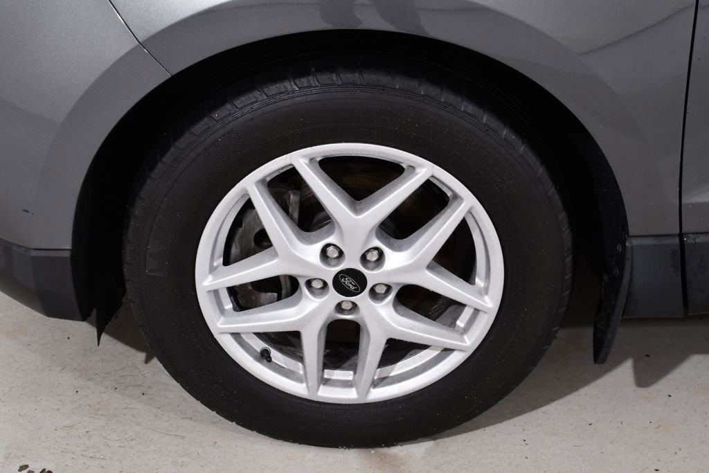 Used 2023 Ford Edge SEL w/ Convenience Package image 15