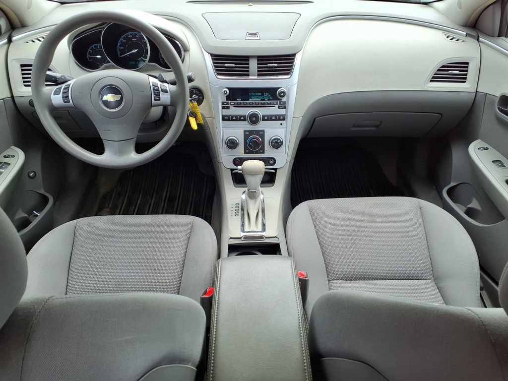 Used 2009 Chevrolet Malibu LT w/ Power Convenience Package FWD image 9