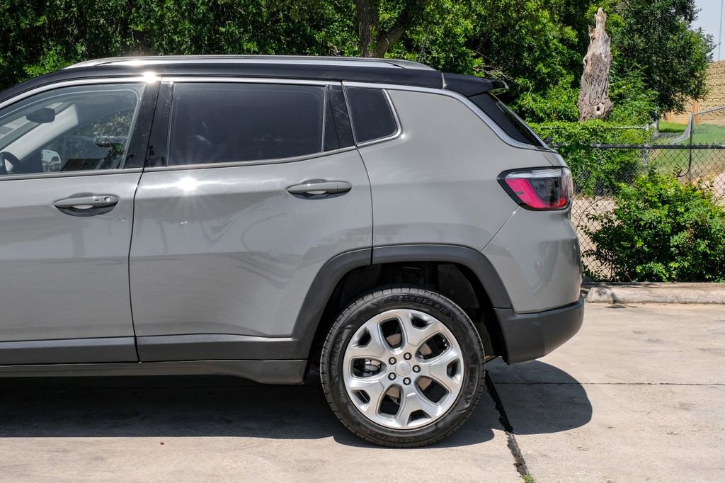 Used 2022 Jeep Compass Limited image 22