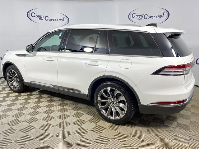Used 2025 Lincoln Aviator Reserve w/ Illumination Package image 4