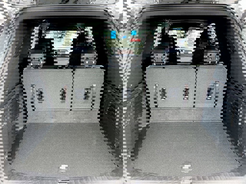 New 2025 Chevrolet Traverse LT w/ Driver Confidence Package image 21