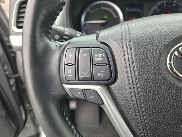 Certified 2017 Toyota Highlander Limited AWD/4WD image 23