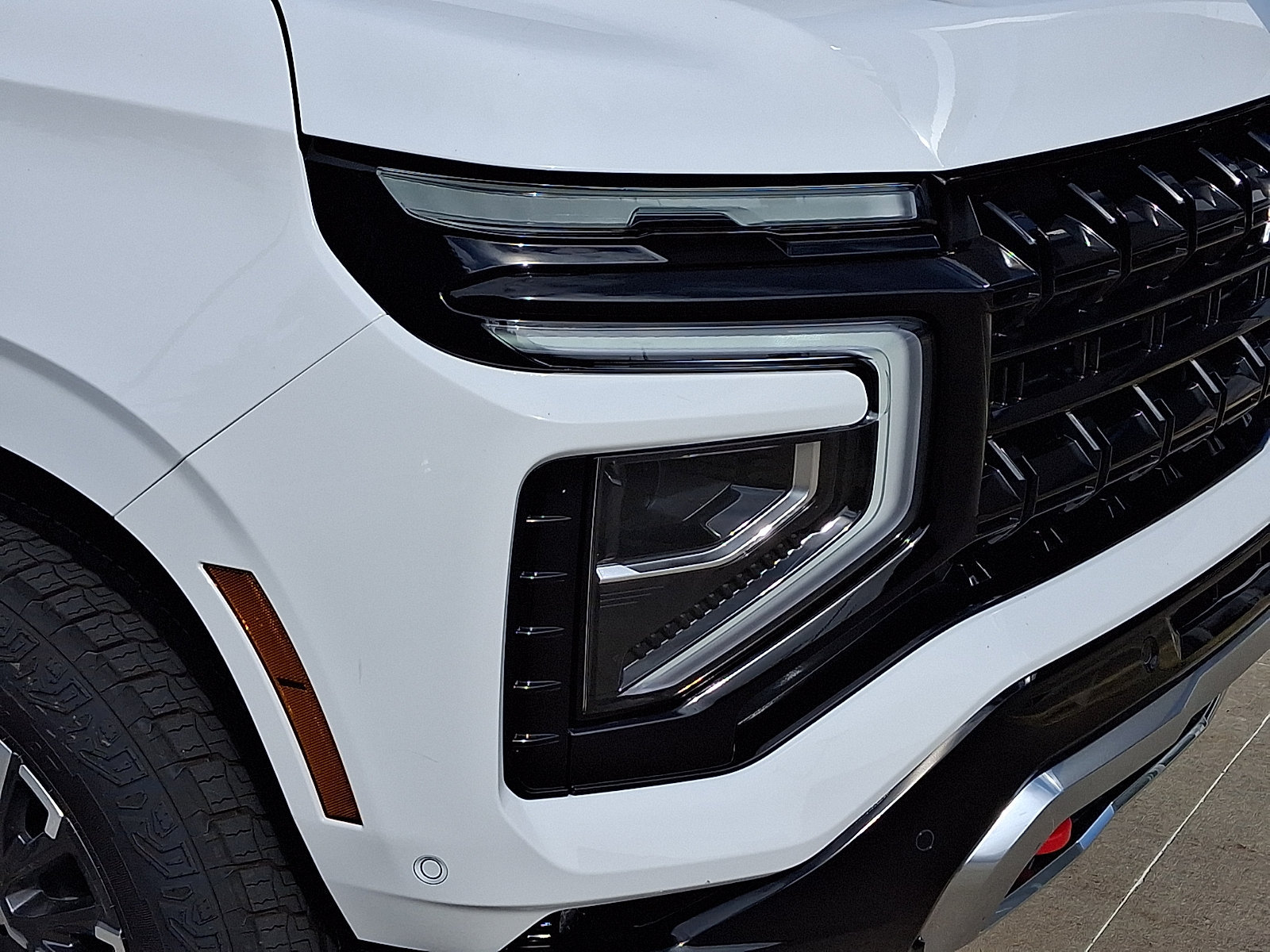 New 2026 Chevrolet Tahoe Z71 w/ Z71 Off-Road Package AWD/4WD image 9