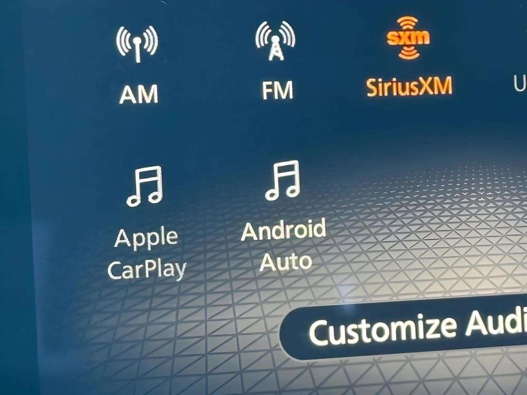 Used 2024 Nissan Rogue S image 19